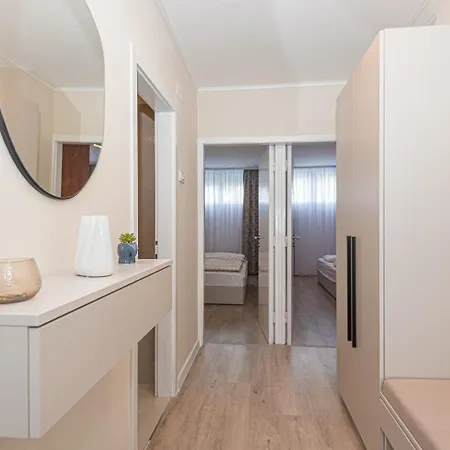 Keti Apartment *